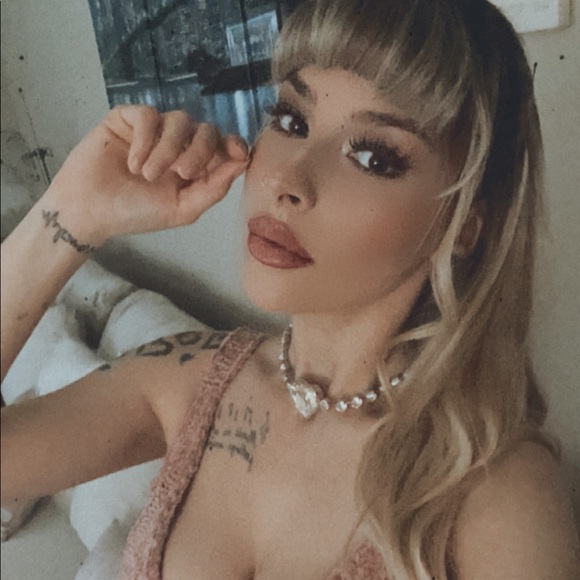 Meet the Posher - Picture 8 of 10